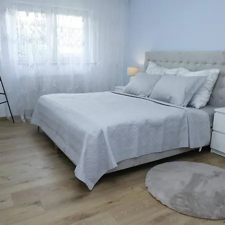 Moderne Einzimmerwohnung Mit Wohnzimmer Apartmán