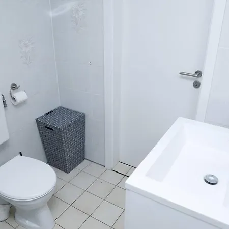 Moderne Einzimmerwohnung Mit Wohnzimmer Apartmán
